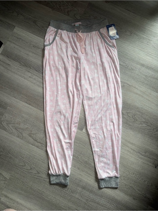 Pillow Talk Other - Women’s Pink Cozy Heart Print Pajama Joggers - Unbranded